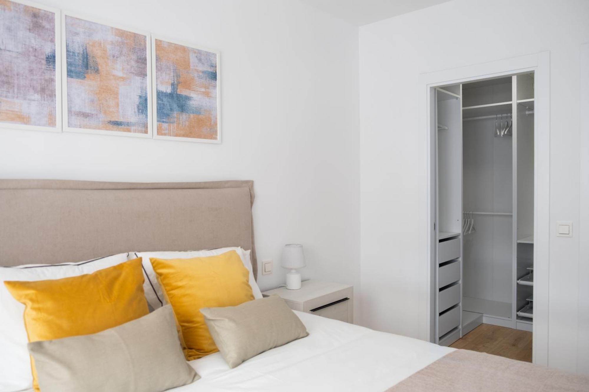 Urban Sky Apartment مالقة المظهر الخارجي الصورة