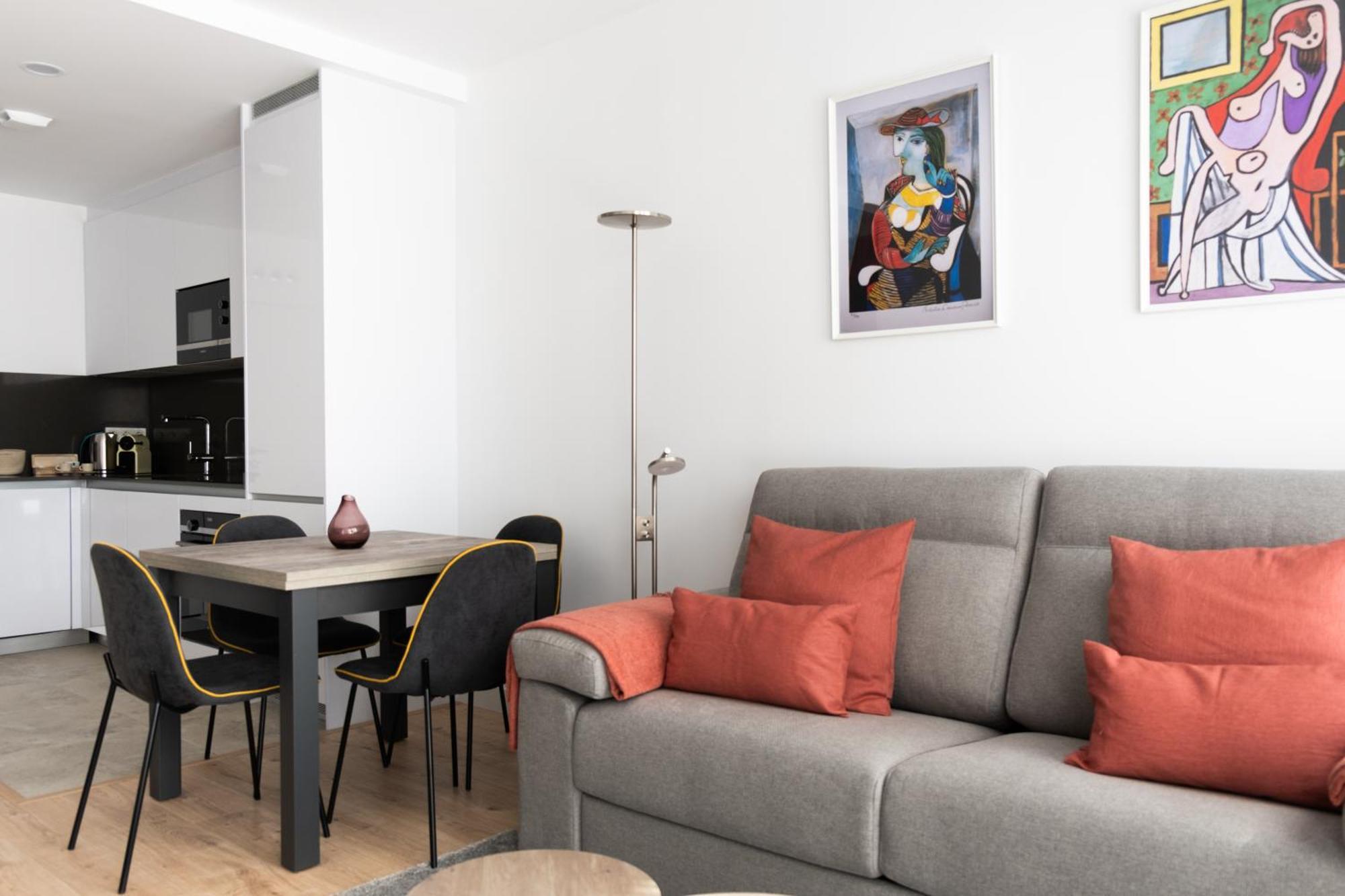 Urban Sky Apartment مالقة المظهر الخارجي الصورة