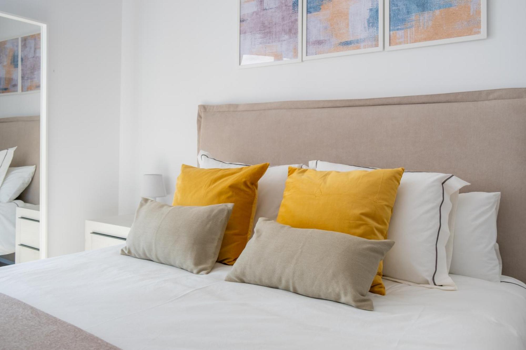 Urban Sky Apartment مالقة المظهر الخارجي الصورة