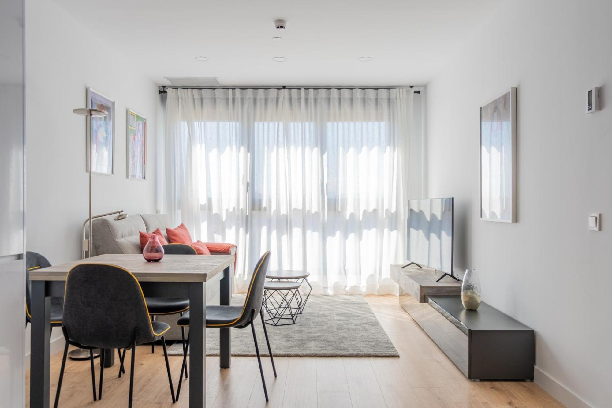 Urban Sky Apartment مالقة المظهر الخارجي الصورة