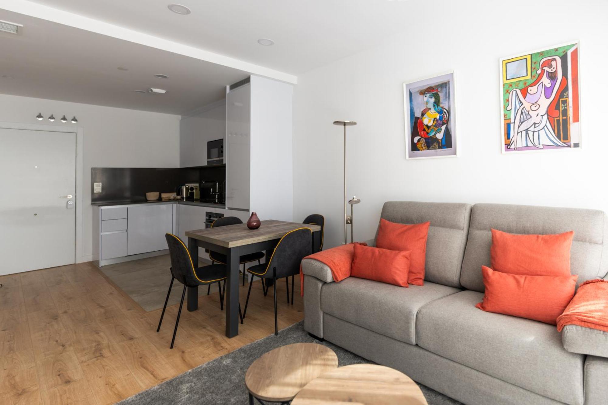 Urban Sky Apartment مالقة المظهر الخارجي الصورة